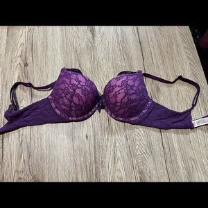 VS Lacey Front-Cross Push-Up Bra 💜